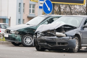 Wenn Sie die Ampel übersehen, kann eine Sachbeschädigung oder sogar ein Unfall die Folge sein.