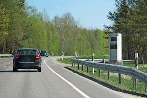 Außerhalb geschlossener Ortschaft: 25 km/h zu schnell haben  auch hier Folgen.