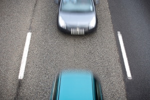 Autobahn: Welcher Mindestabstand muss hier und auf anderen Außerortsstraßen eingehalten werden?