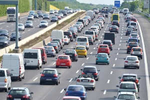 Kommt es auf Autobahnen zum Stau, ist besondere Vorsicht gefragt.