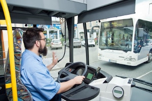 Wer eine Busampel überfährt, muss mit Sanktionen rechnen.