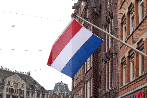 Ist ein Bußgeldbescheid aus den Niederlanden zulässig?