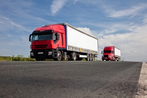 Die Bußgeldtabelle sieht für Lkw-Fahrer hohe Sanktionen vor.