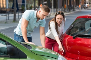 Wann ist der Führerscheinentzug nach einem Unfall wahrscheinlich und welche Strafen drohen noch?