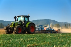 Grüne Kennzeichen kennt man hauptsächlich von landwirtschaftlichen Maschinen.