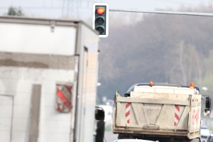 Lkw: Die maximale Höhe wird durch StVZO und StVO vorgegeben.