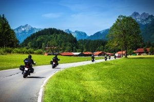 Der Motorradführerschein A2 verursacht gewisse Kosten.