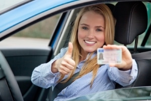 Probezeit: Der Führerschein ist beim Unfall mit Blechschaden eher selten gefährdet. 