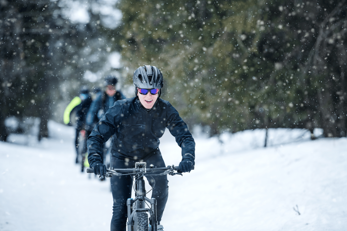 fahrrad-fahren-bei-schnee-darauf-m-ssen-sie-achten