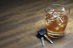 Sind Sie in Spanien mit dem Auto unterwegs, sollten Sie auf Alkohol verzichten.