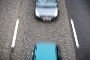 Beim Spurwechsel auf der Autobahn müssen Sie besonders vorsichtig sein.