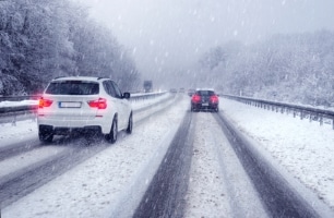 Strafzettel aus der Schweiz: Im Nachbarland geltende andere Höchstgeschwindigkeiten für  Autobahnen.